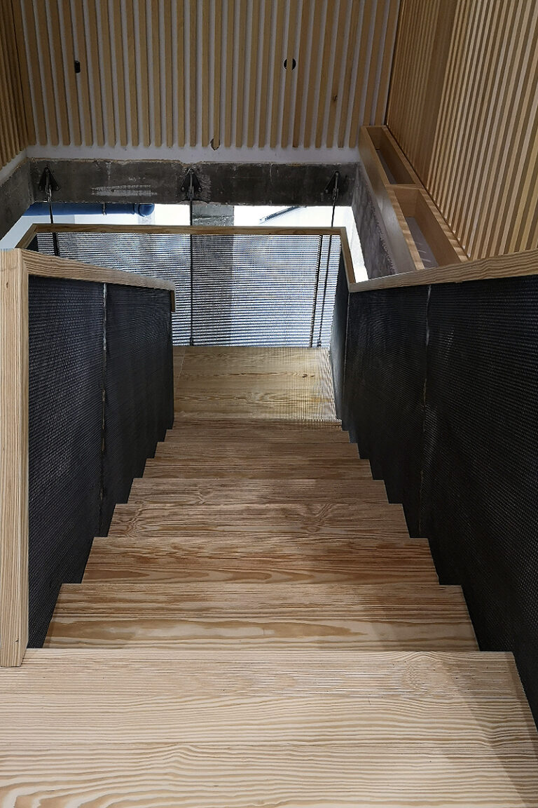 Estudio de Arquitectura RederoDíez,Sede Limcasa construcciones